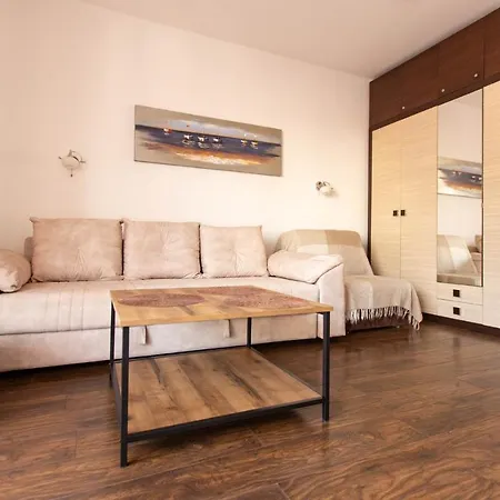 Apartament Lora
