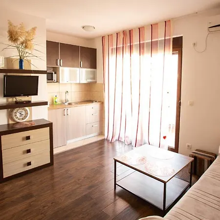 Lora Budva