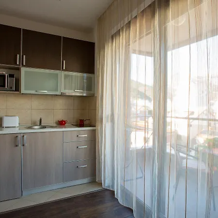 Lora Apartament Budva