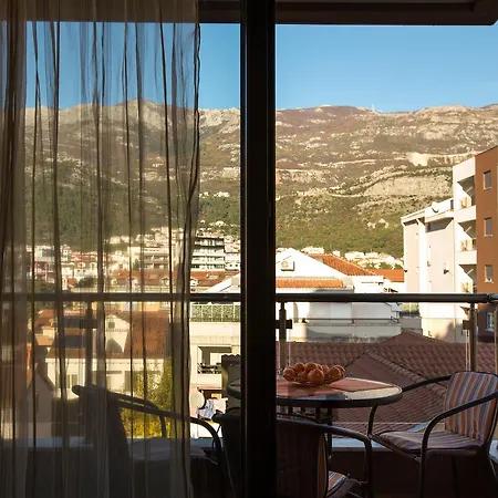 Apartament Lora Budva